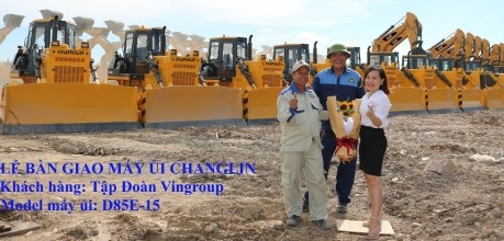 MÁY ỦI KOMATSU D85E-15 LIÊN DOANH TẠI TẬP ĐOÀN VINGROUP - CHANGLIN VIỆT NAM