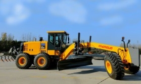 BÁN MÁY SAN GẠT LIÊN DOANH CHANGLIN KOMATSU GD825A - CHANGLIN VIỆT NAM