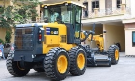 BÁN MÁY SAN GẠT LIÊN DOANH CHANGLIN KOMATSU GD655 - CHANGLIN VIỆT NAM