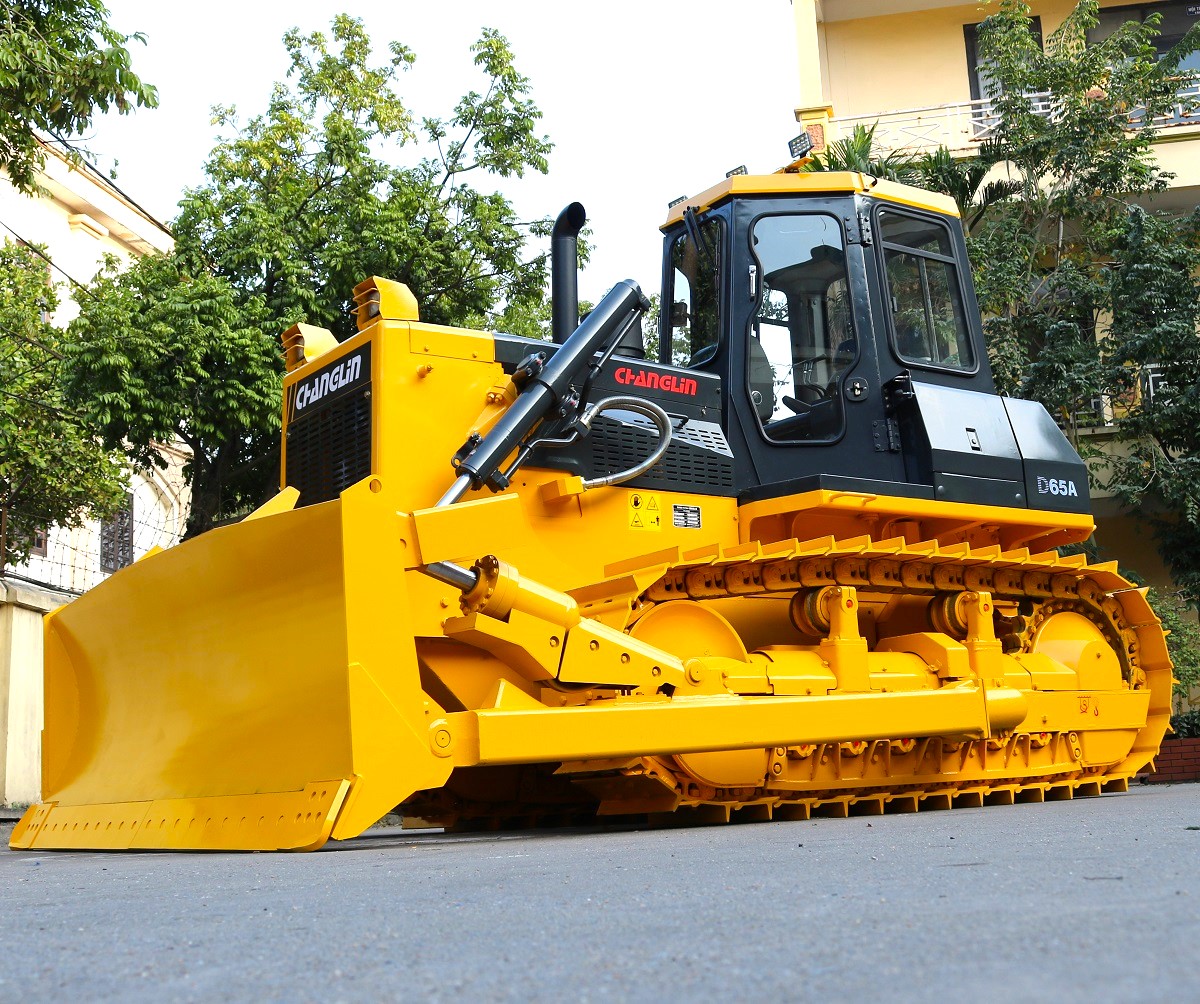 Giá Máy ỦI Komatsu D65 A-11 & D65P-11 Mới 100%